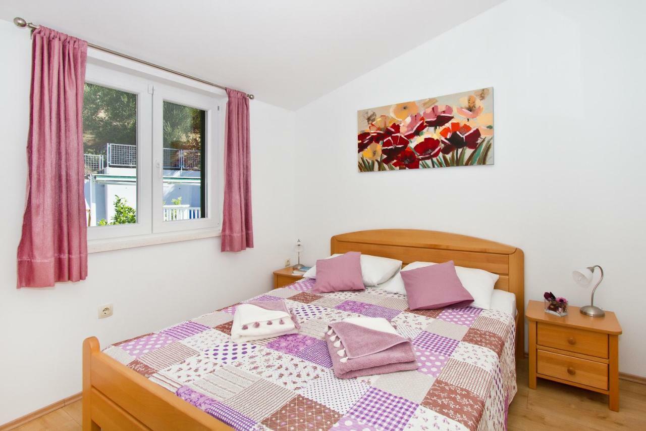 Villa Omis Michy - Family House For Big And Small Groups المظهر الخارجي الصورة