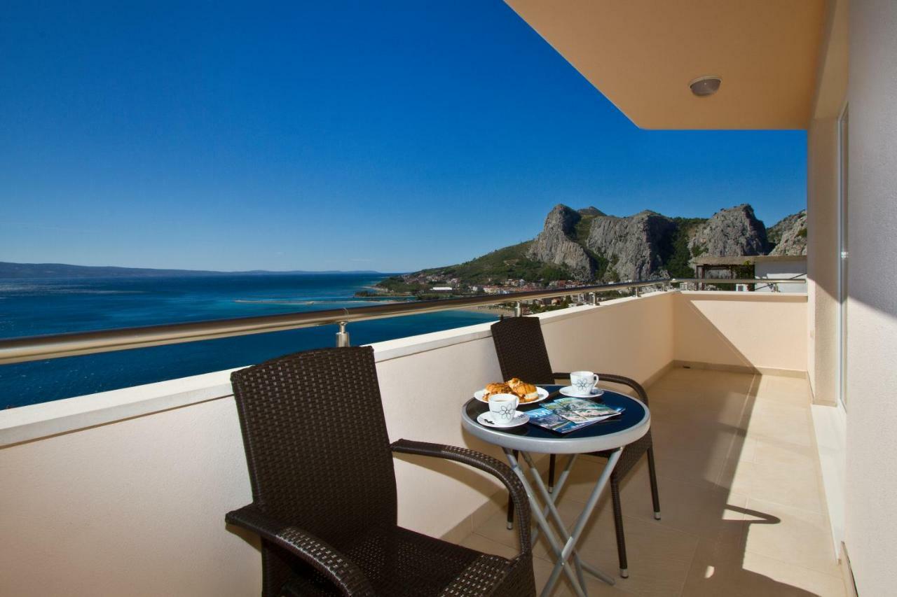 Villa Omis Michy - Family House For Big And Small Groups المظهر الخارجي الصورة