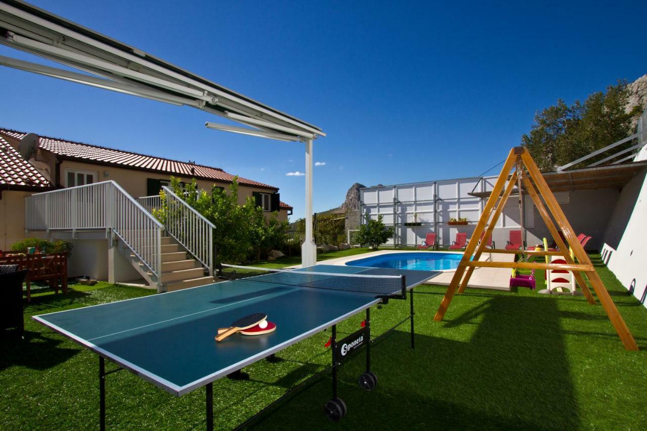 Villa Omis Michy - Family House For Big And Small Groups المظهر الخارجي الصورة
