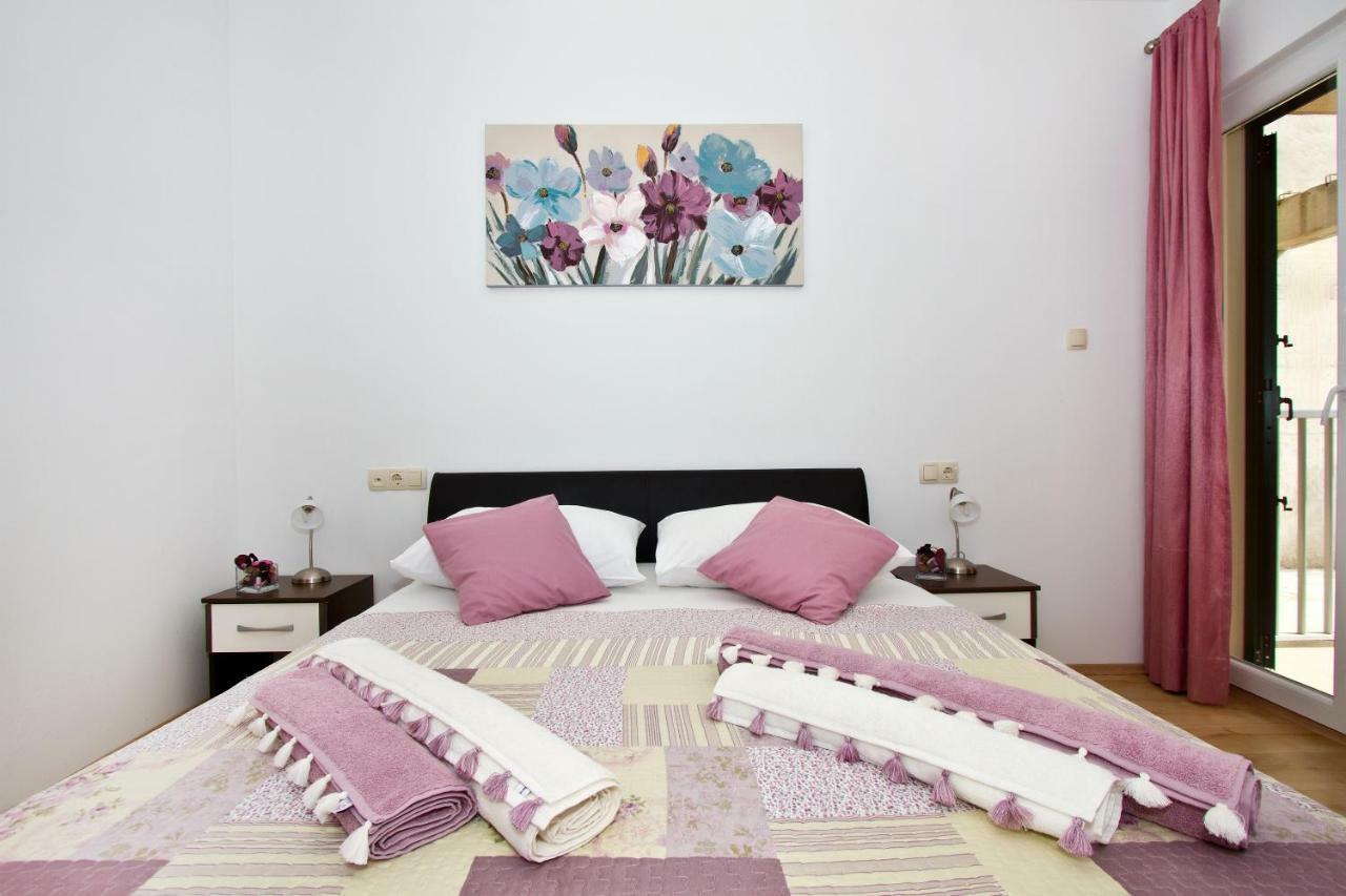 Villa Omis Michy - Family House For Big And Small Groups المظهر الخارجي الصورة
