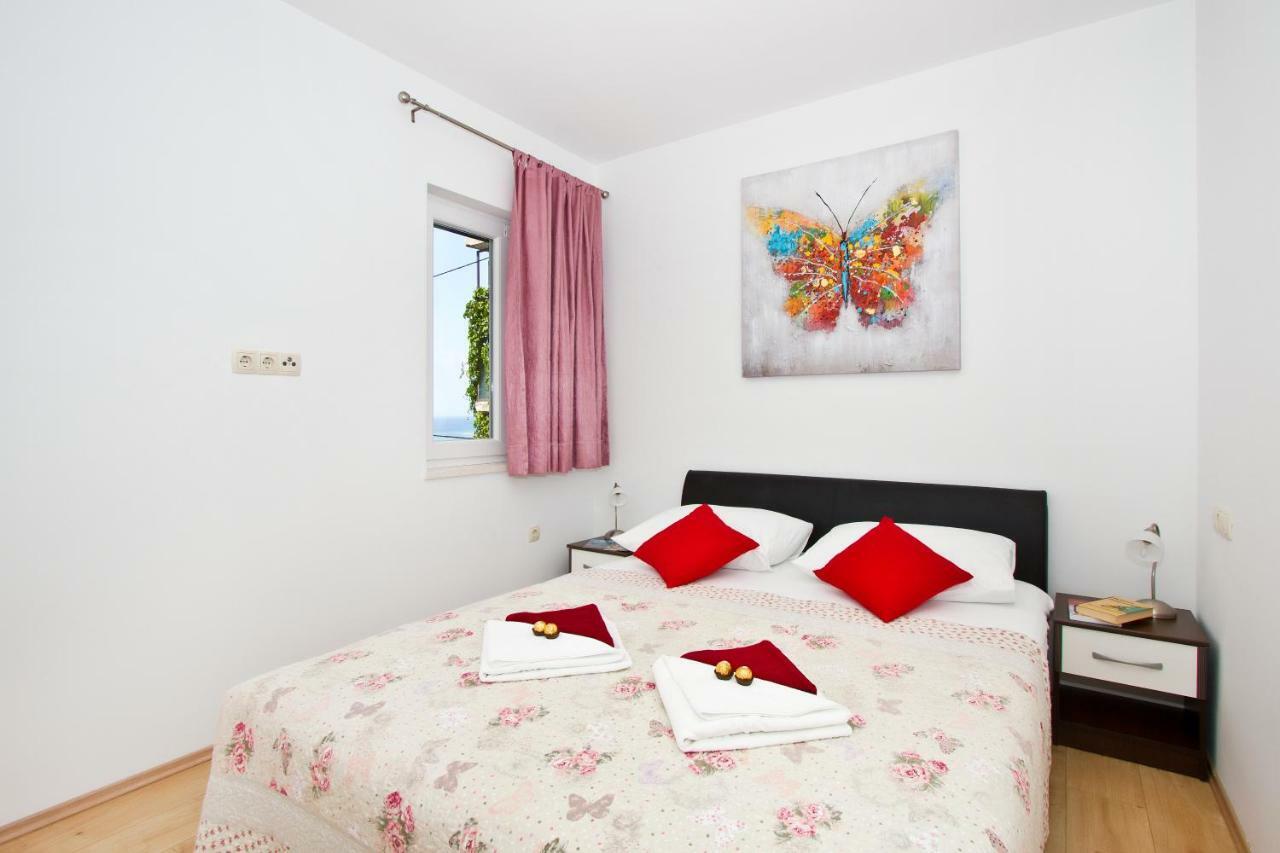 Villa Omis Michy - Family House For Big And Small Groups المظهر الخارجي الصورة